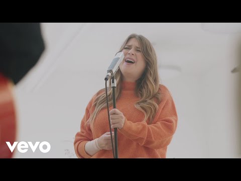 Linnea Henriksson - I Need Your Love (Live Version)