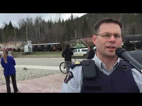 Train derailment in Revelstoke, April 2, 2015