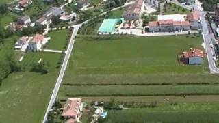 preview picture of video '2009 07 17 Bassano del Grappa avvicinamento all'atterraggio'