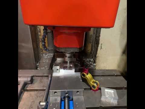 MAZAK VTC-41 Vertical Machining Centers | ESS Industrial Equipment Sales (1)
