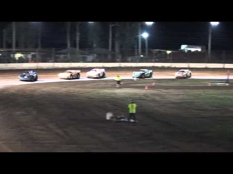 SUPER SEDANS MARYBOROUGH