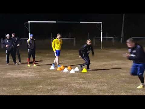 kreatives Sprint Skipping Training Fussball