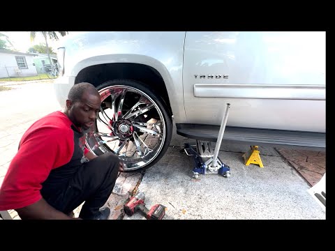Installing 30" Asanti Wheels on my Clients Chevy Tahoe Truck