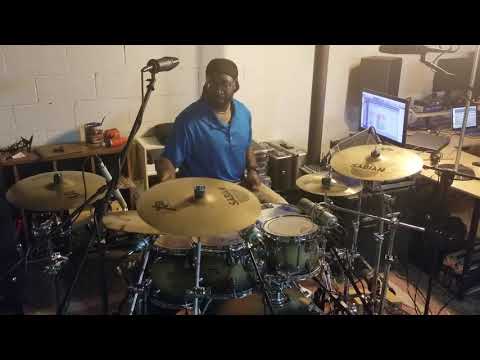 Groove Me by Andre Forbes www.freedrumlesstracks.net