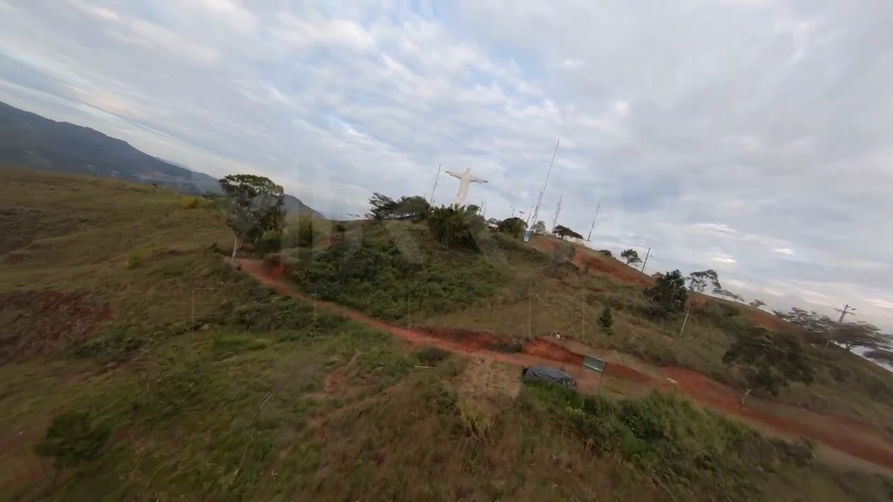 Monumento Cristo Rey en Cali – FPV P1 – Plan100