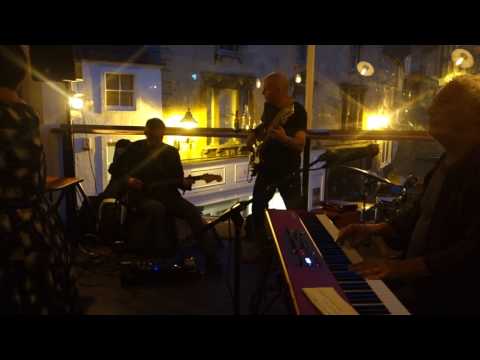 Pete Gage Blues - Sitting On Top Of The World