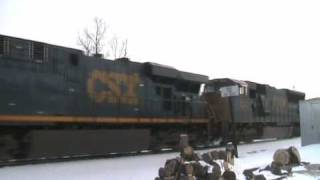 preview picture of video 'Deshler Ohio, CSX  BNSF trains'
