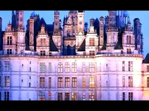 Domaine National de Chambord in france_is a beautiful place to see.