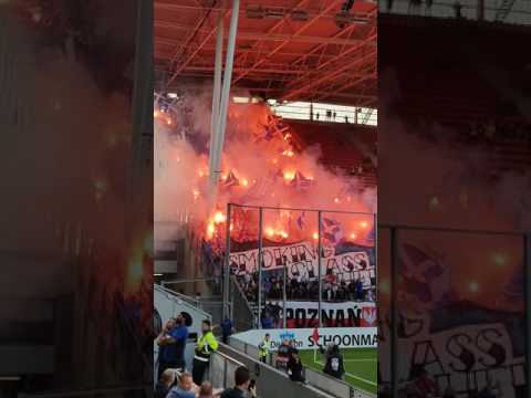 Lech poznan smoking class hero