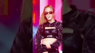 Download lagu Igloo - KISS OF LIFE キスオブライフ 키스오브라이프 [Music Bank] | KBS WORLD TV 241101 mp3