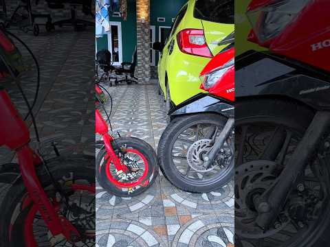 Gara gara tabrakan ban sepeda sama ban motor