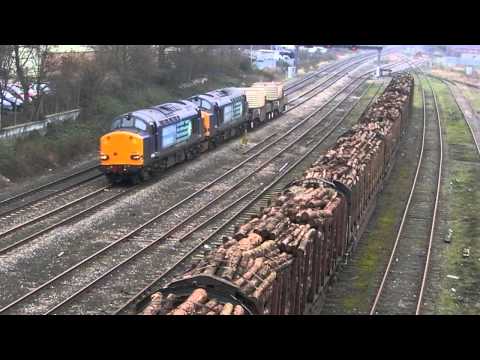 DRS 37609 AND 37608 ON 6M56 NUKES AT GLOUCESTER YARD 120213