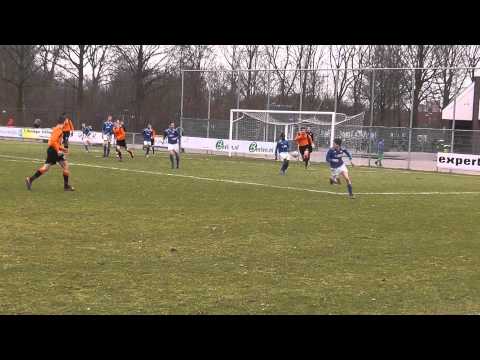 2 maart 2013 Houten C1 - VV De Meern C1 com 4-1 Tom op lat uit vrije bal Rogier