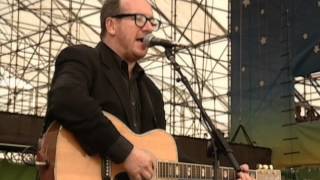 Elvis Costello - New Amsterdam / You&#39;ve Got To Hide Your Love Away - 7/25/1999 (Official)