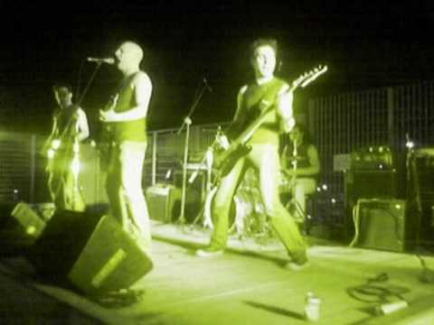 Gimna Kalwdia Enas Aggelos Gymnos