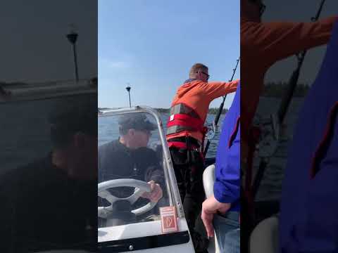 19 knots swimming & deep diving skirted trolling lure test