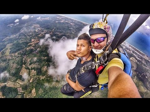 Oscar Dominic - El Deseo (video desde paracaidas) オスカー ドミニク