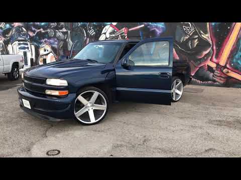2001 Silverado on 24 Dub Ballers