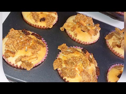 Favourite Vanilla Cupcakes (Oil Based) Topped with oat mix   #vanilla #Cupcakes #cake