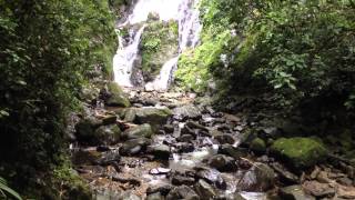 preview picture of video 'El Macho Chorro Waterfalls, El Valle de Anton Panama'