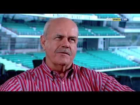 Open Mike  2011 - Leigh Matthews