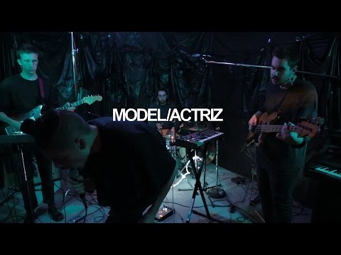 Model/Actriz "Matador" Live Wire Session