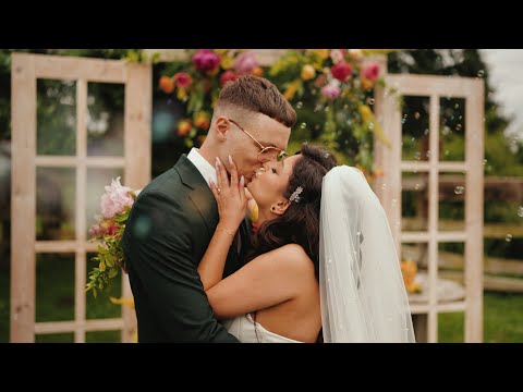 Kolorowy i wzruszający ślub Oli i Michała | Folwark w plenerze | teledysk ślubny
