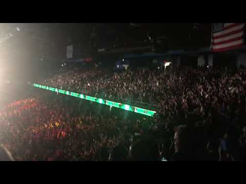 Chicago Crowd Does the Wave During Roman Reigns vs. Jinder Mahal (WWE Money in the Bank – 6/17/18)