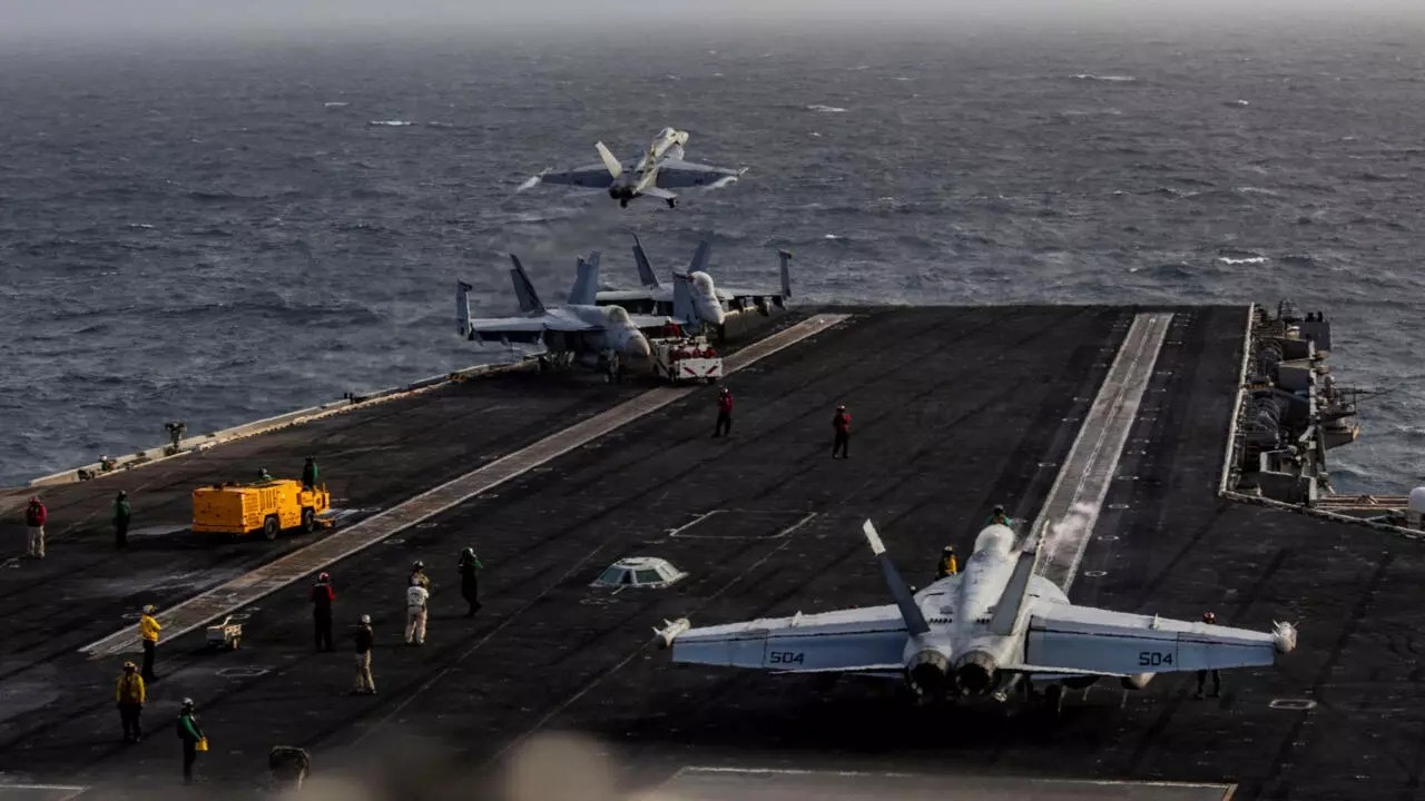 US sailors report dire conditions as replacement carrier heads to Middle East • FRANCE 24 English