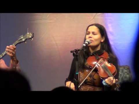 Hit 'im up style (Carolina Chocolate Drops)