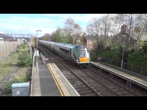 IE 22000 Class DMU 22037 - Adelaide - 16/4/15
