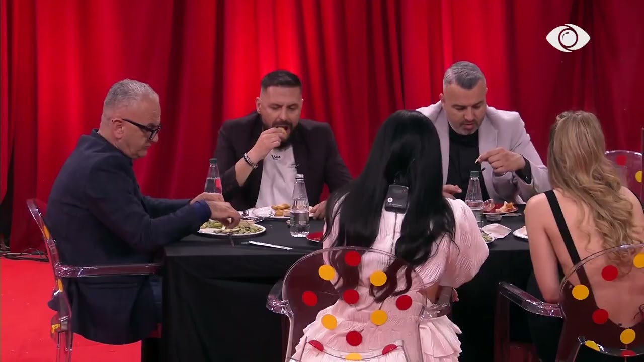 “Mateo s’ka nevojë ta mbroni ju”/ Stenaldo diskuton me Rogertin