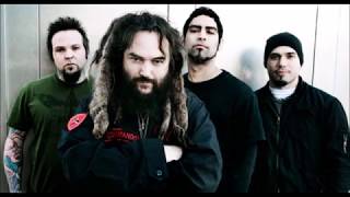 Soulfly - The Song Remains Insane (Live) (Lyrics In Description)
