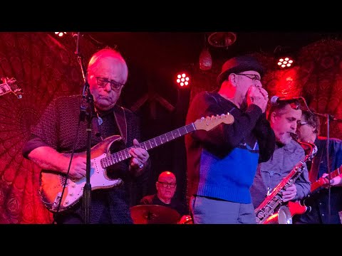Bruce Brown 50th Anniversary Jam - "Use Me" (Bill Withers), Salt & Pepper Grill, White Bluff, TN