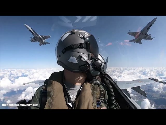 Vídeo relacionado con Ripple Junction x Top Gun Fighter Weapons School Sudadera con Capucha