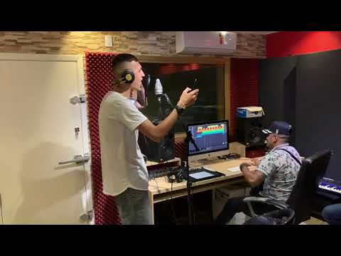 A Favela Sorri - Mc Renan R5