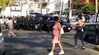 preview picture of video 'policias muertos en Salina Cruz'