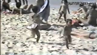 Download lagu VAMOS A LA PLAYA-BOM BOM-CLIPE ORIGINAL-ANO 1983 [HQ] STEREO mp3