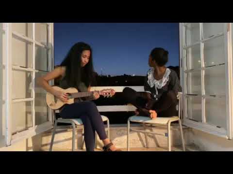 cantando  trevo de 4 folhas