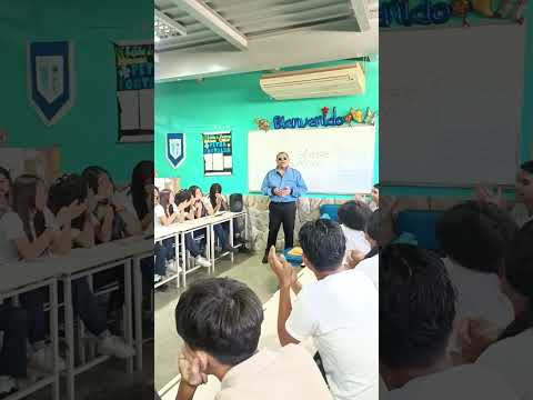 Estudiantes del Liceo Batalla de Vigirima.Guacara Carabobo. 30 aniversario del Himno de Guacara.