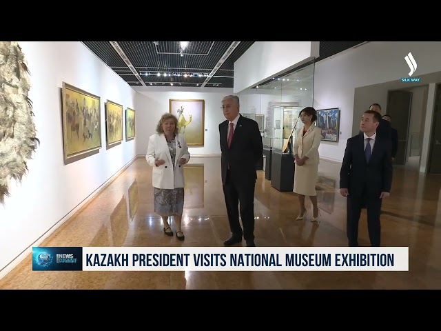 Devlet Başkanı Merkez müzedeki sanat sergisini ziyaret etti