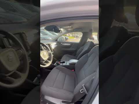 фото volvo xc40 i 0