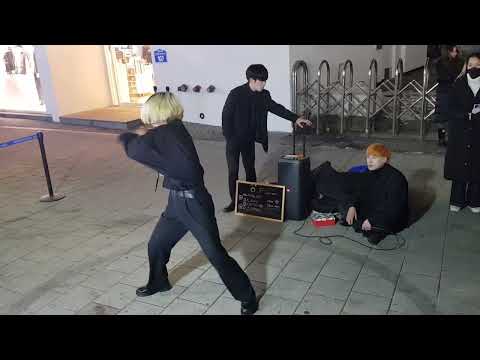 20221220 190925 #ONE of# ATEEZ - HALA HALA