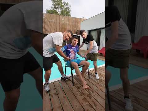 Il ne faut pas Tomber dans la Piscine 😰