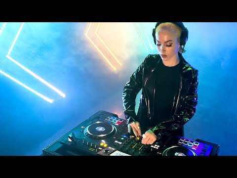 ARi - Metasin Live Series Ep. 004 [Melodic Techno Progressive House Mix] 4K