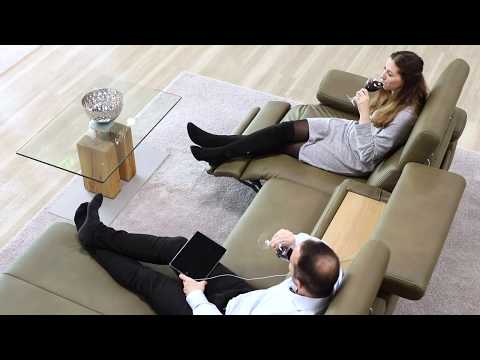 Polster Aktuell - Sofa mit integriertem Tisch und USB Anschluss