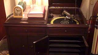 WARING'S PENNSYLVANIANS - KEEP SMILING AT TROUBLE - ROARING 20'S VICTROLA 215