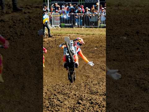 Kay De Wolf is having FUN