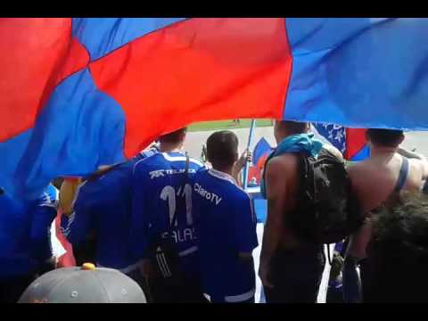 "vamo a pegarle al indio pa qe corra BANDERAZO 18-03-2016" Barra: Los de Abajo • Club: Universidad de Chile - La U