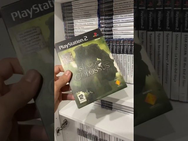 Vídeo relacionado con PlayStation 2 Shadow of the Colossus Cover Art Video Game Sudadera
